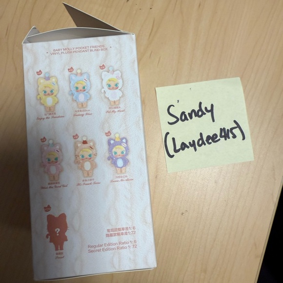 Pop Mart Pocket Molly Bag Key Charm - Picture 4 of 4